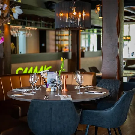 Semesterbostad Bright In Nature Park