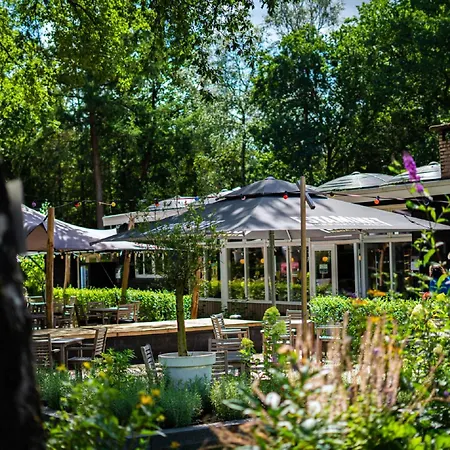 Semesterbostad Bright In Nature Park